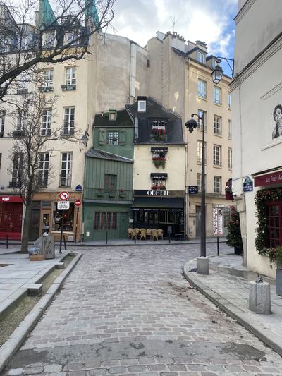 Latin Quarter Essentials Walk
